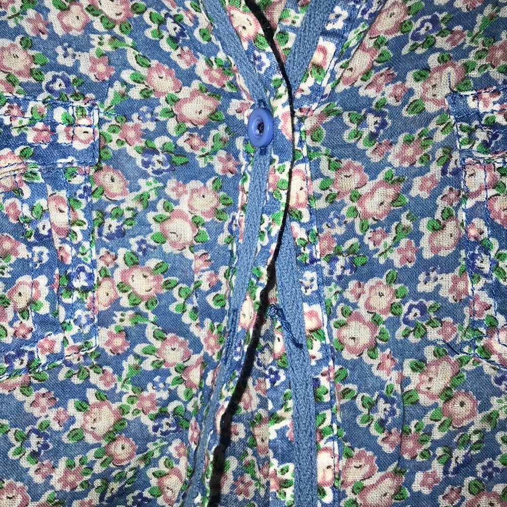 Flowered blouse - Picture 3 of 4